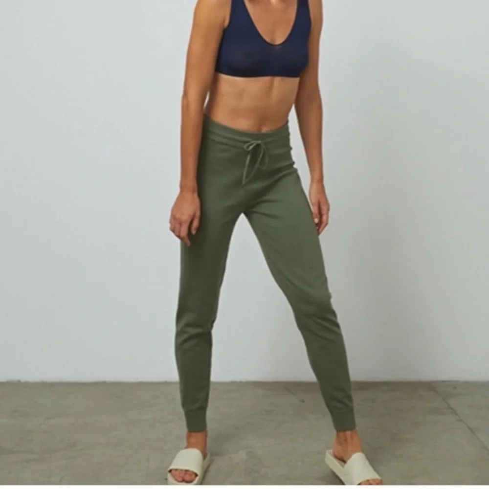 NEW - Cozy Cotton Silk Jogger - Picture 3 of 3